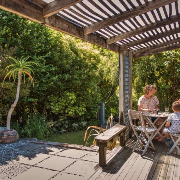 Private garden with patio, outdoor bath
